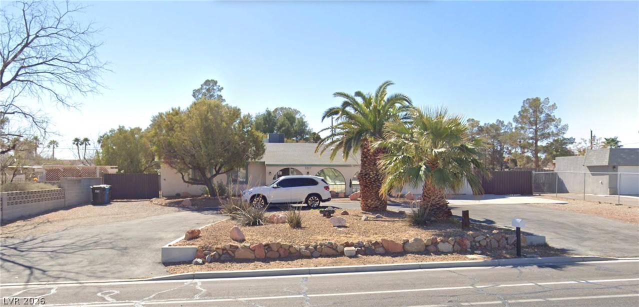 5217 West Gowan Road — photo
