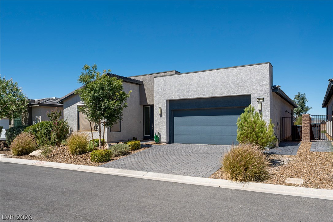 4592 East Clear Meadow Avenue — photo