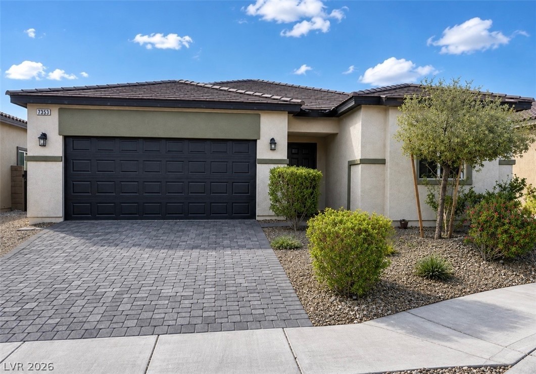 7915 Pearly Court — photo