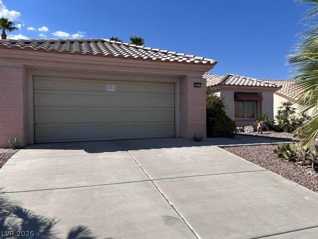 2821 Hanging Rock Drive — photo