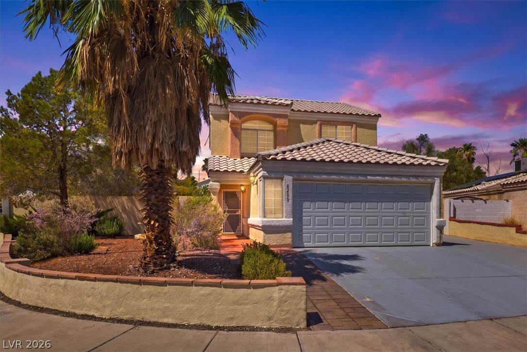 8208 Hydra Lane — photo