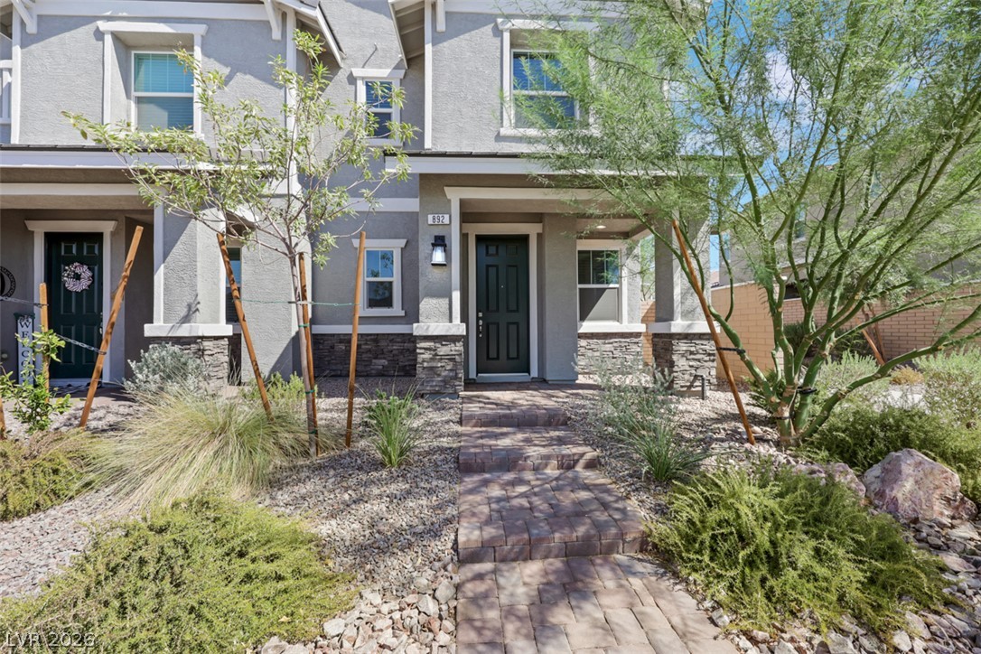 892 Cottonwood Hill Place — photo