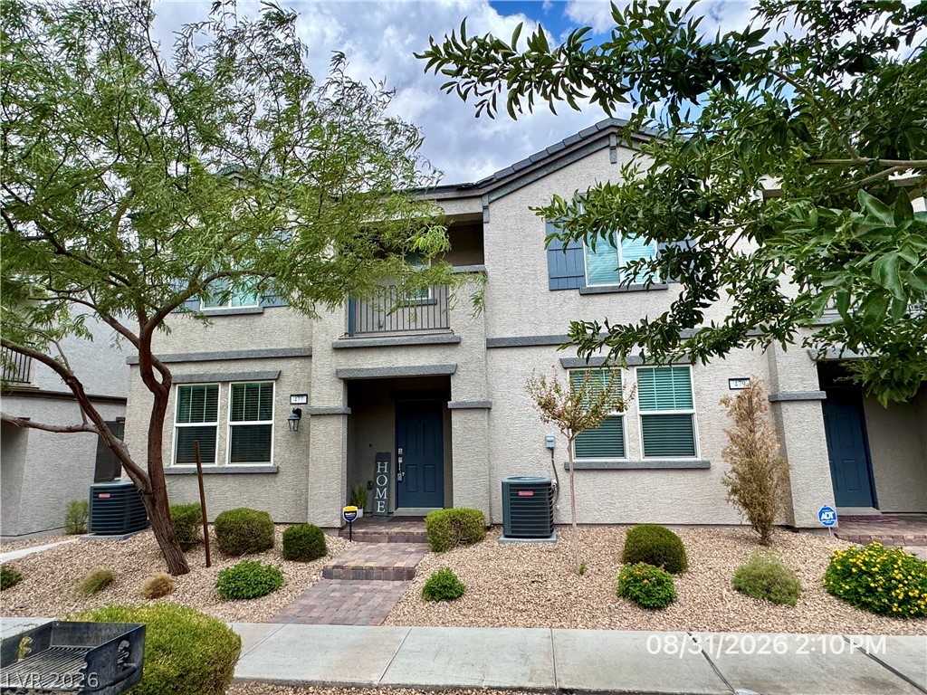 477 Ylang Place — photo