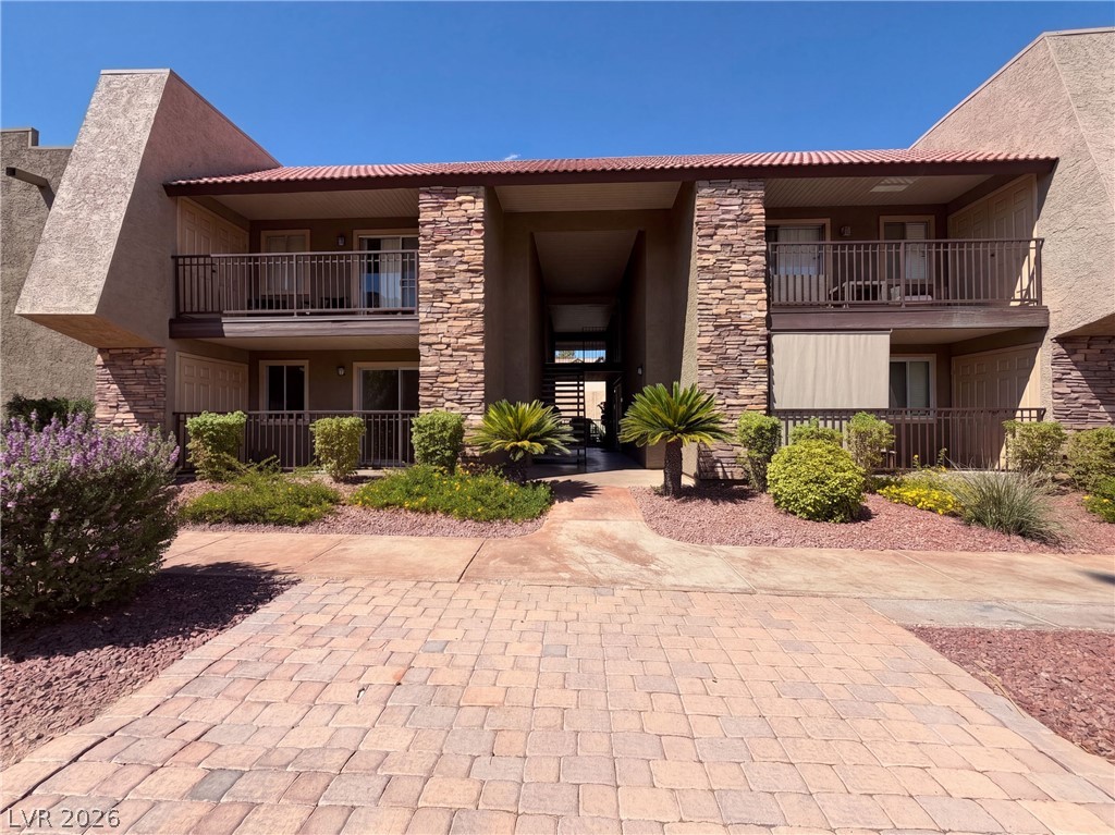 5098 River Glen Drive 215 — photo