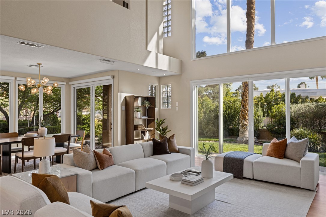 8325 Turtle Creek Circle — photo