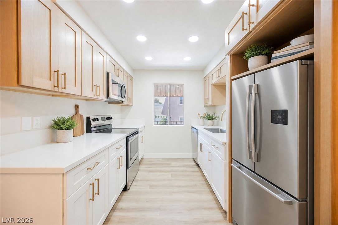 5295 Indian River Drive 312 — photo