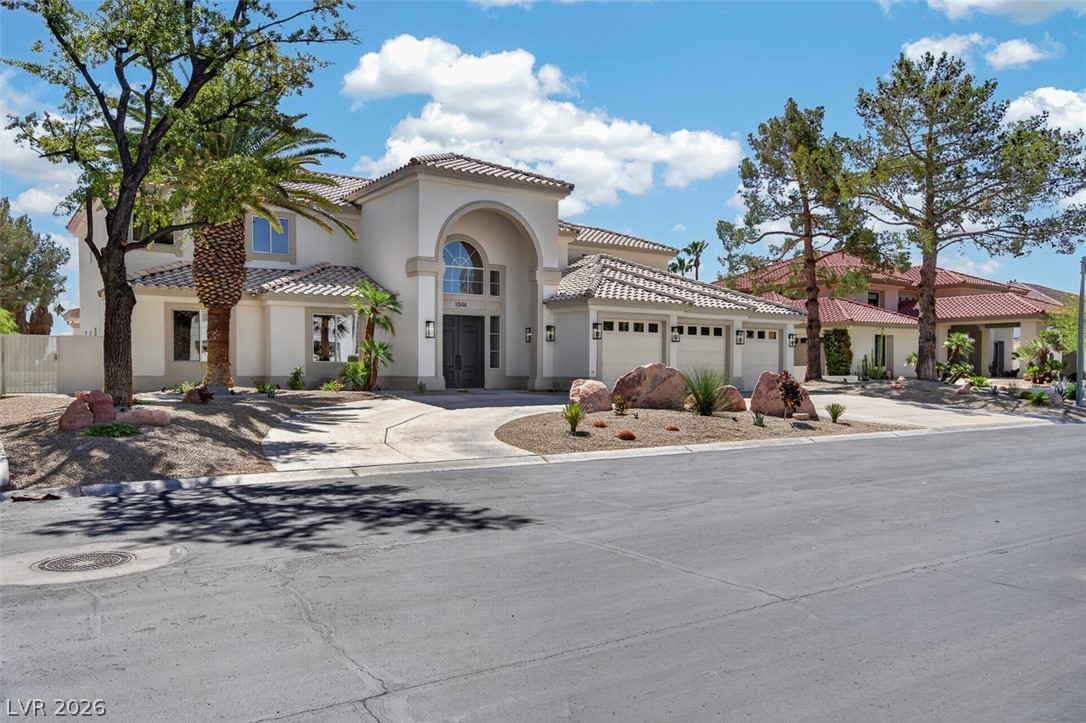 1504 Silver Oaks Street — photo