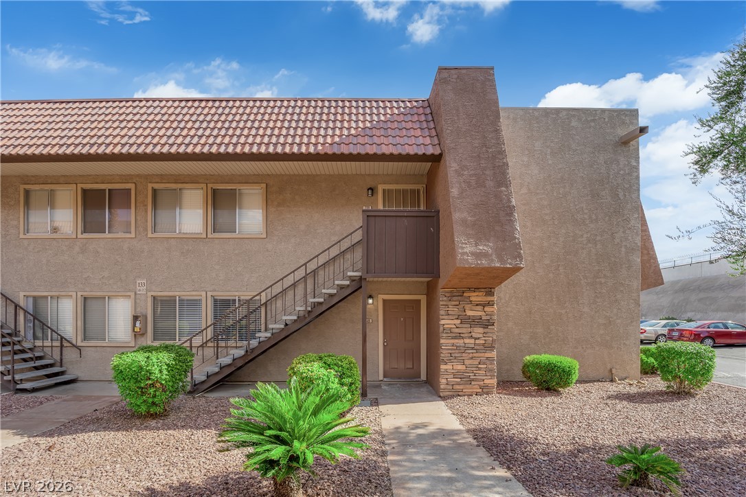 5386 River Glen Drive 349 — photo