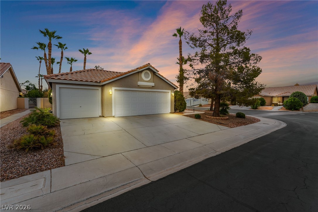 4866 Carefree Drive — photo