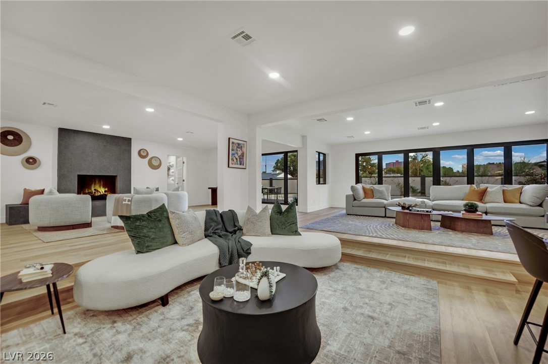 1244 Park Circle — photo