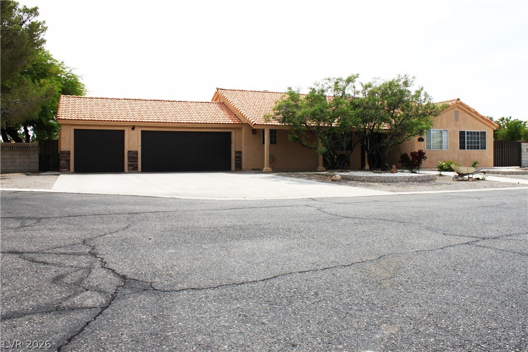 4210 Kevin Way — photo