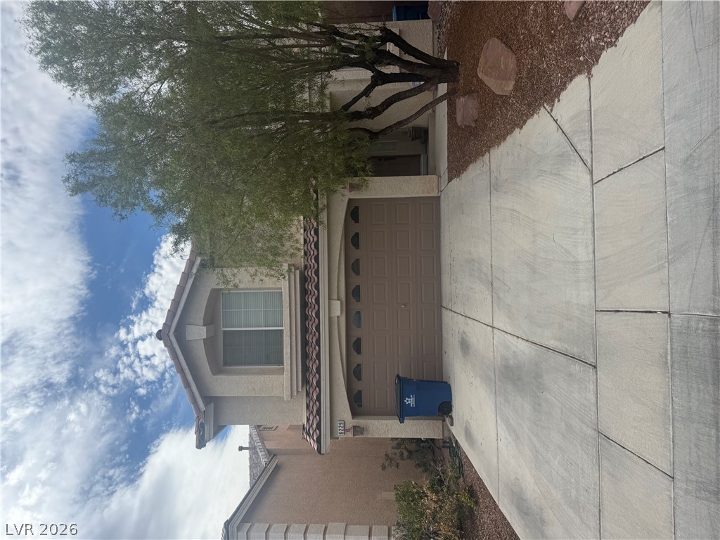 6229 White Point Court — photo