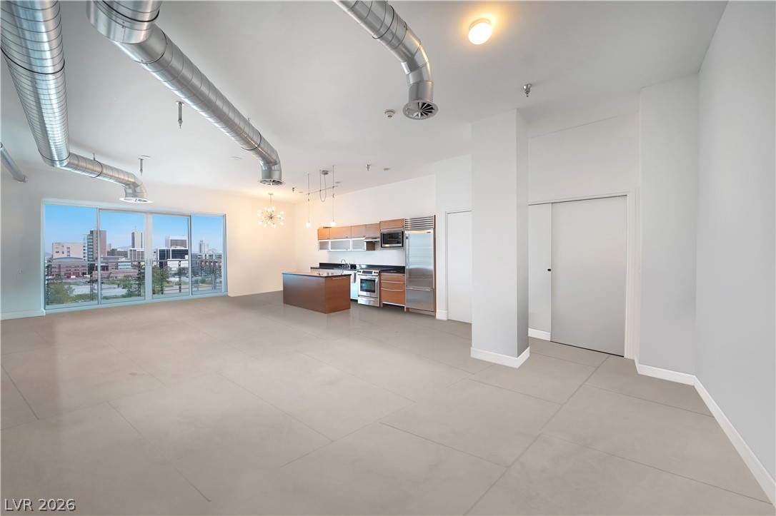 200 Hoover Avenue 810 — photo