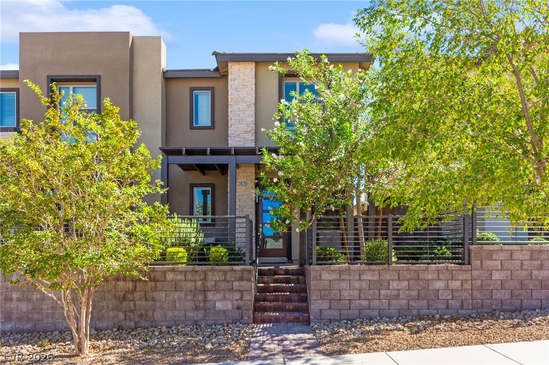 11676 Hamilton Lake Avenue — photo
