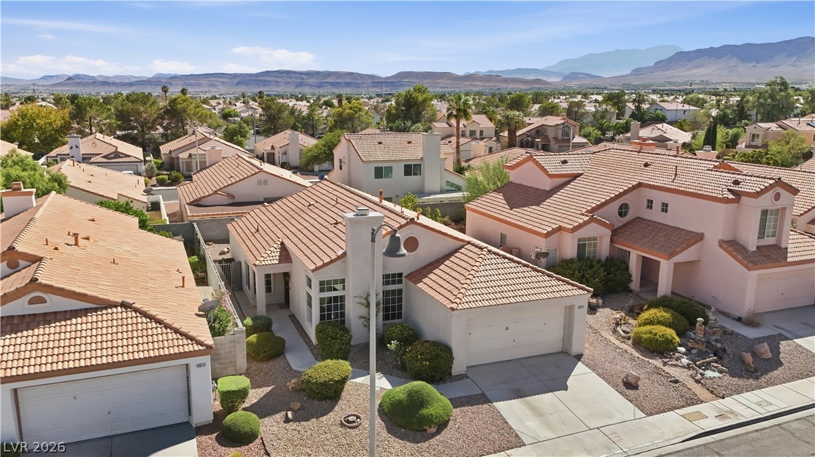 9817 Cross Creek Way — photo