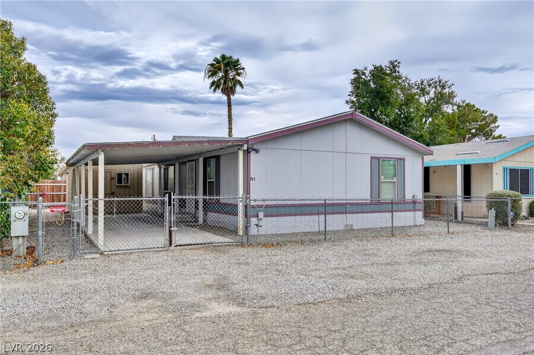 51 Russell — photo