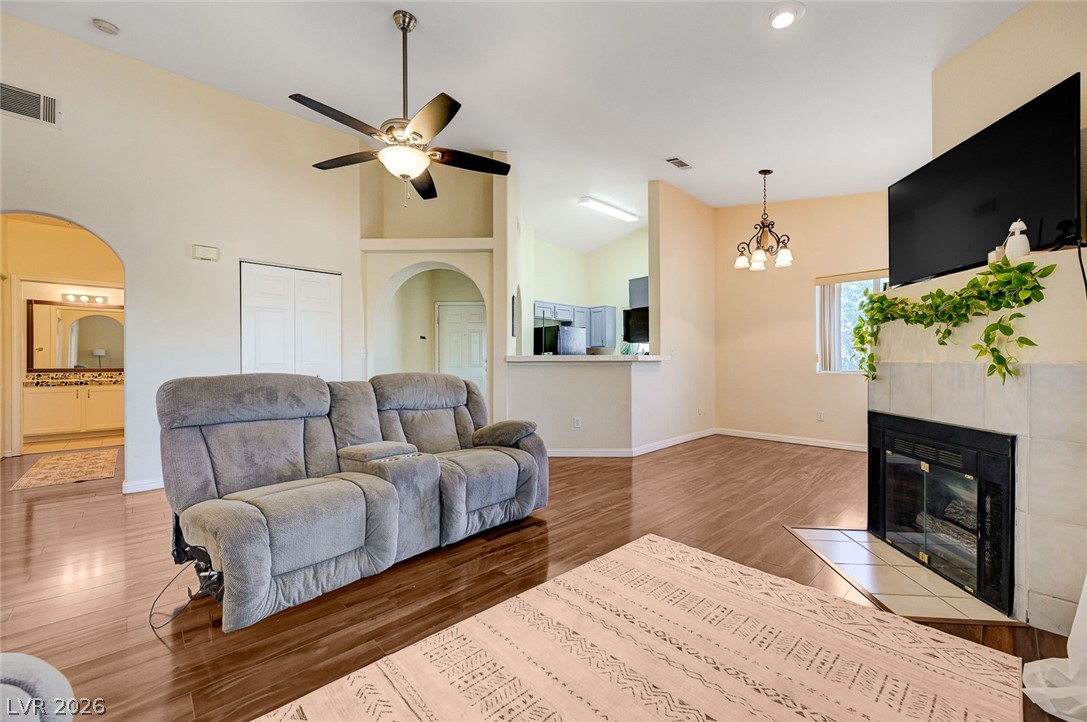 900 Heavenly Hills Court 213 — photo
