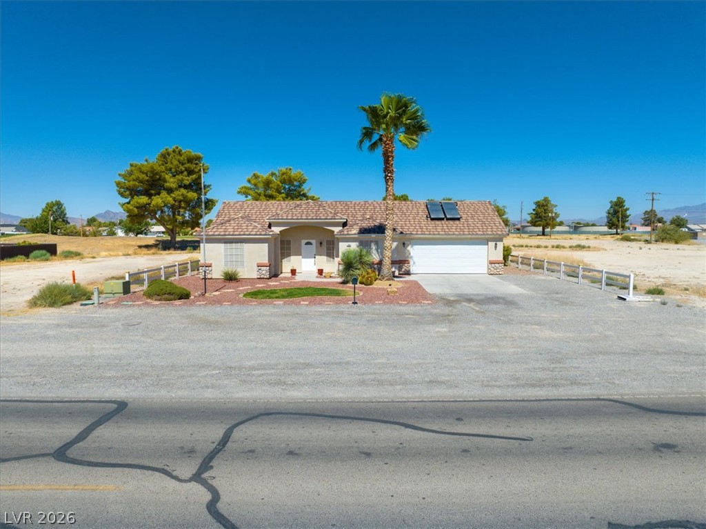 350 East Calvada Boulevard — photo