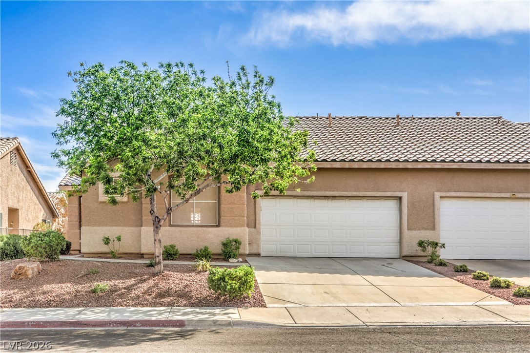202 Twin Creek Street — photo