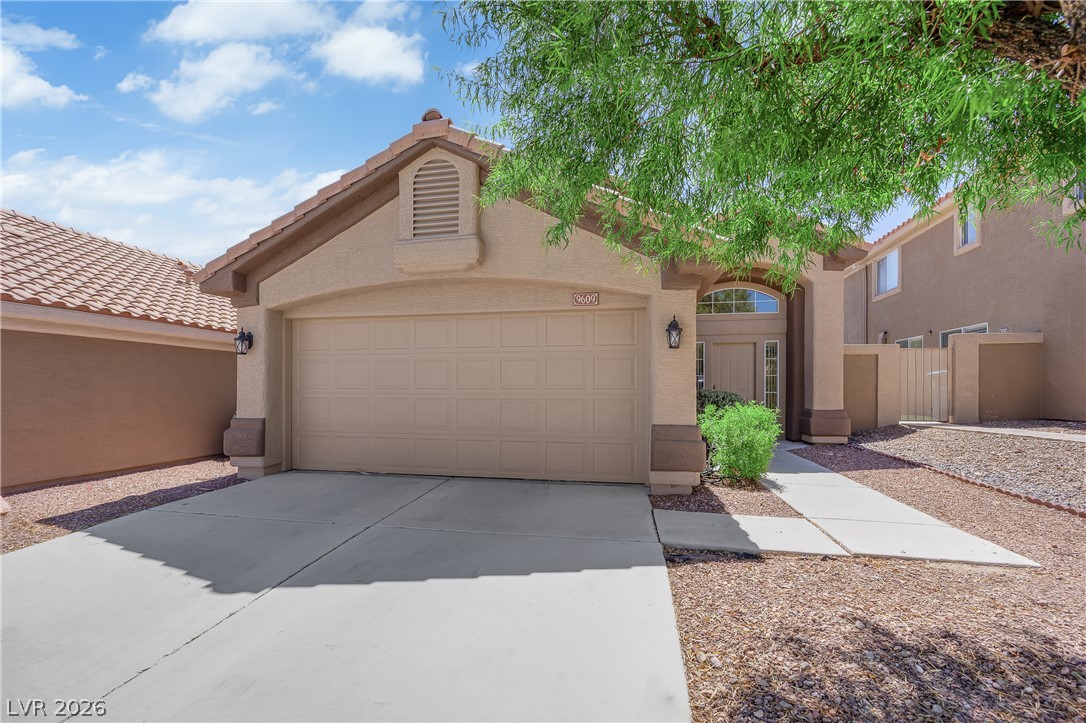 9609 Rancho Palmas Drive — photo