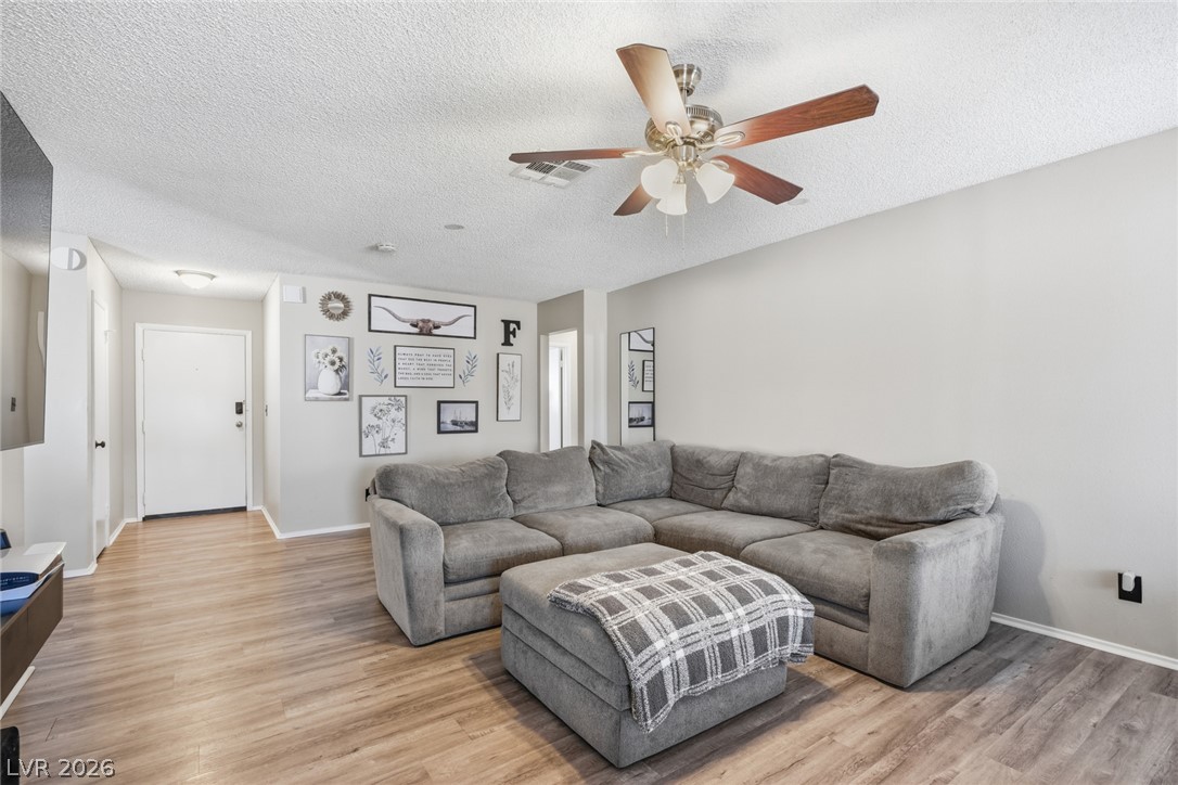 516 North Summit Drive — photo