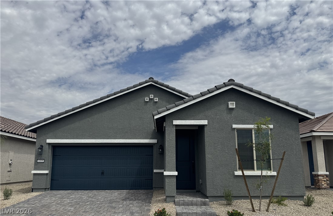 3229 Basin Desert Street — photo