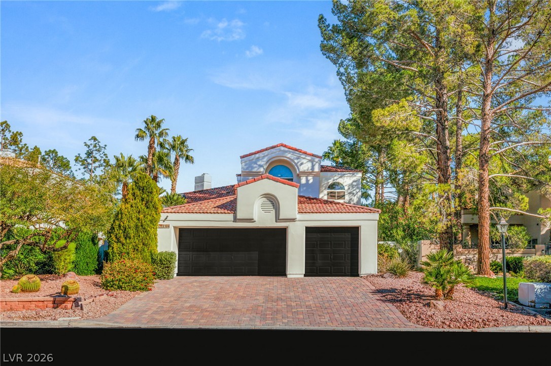 2104 Inverness Drive — photo