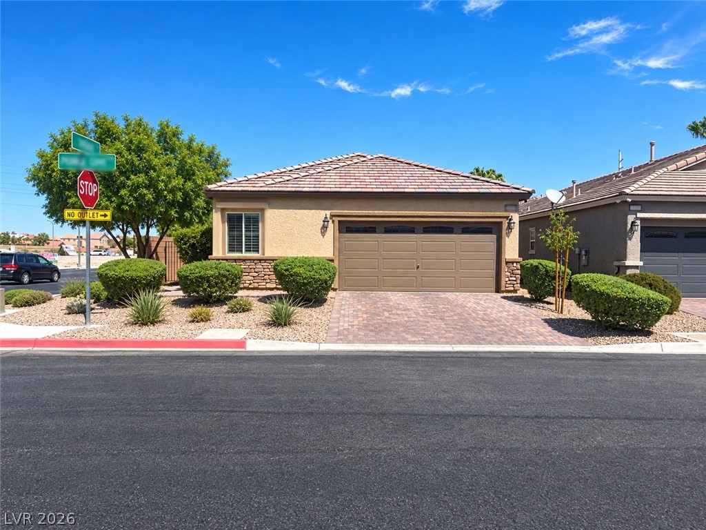 1810 Pebble Cove Avenue — photo