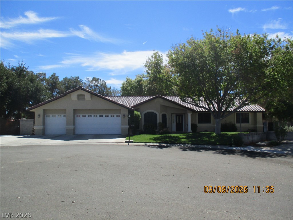 7670 Maverick Street — photo