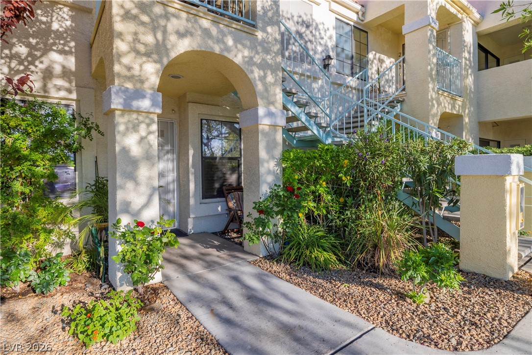 4847 South Torrey Pines Drive 102 — photo
