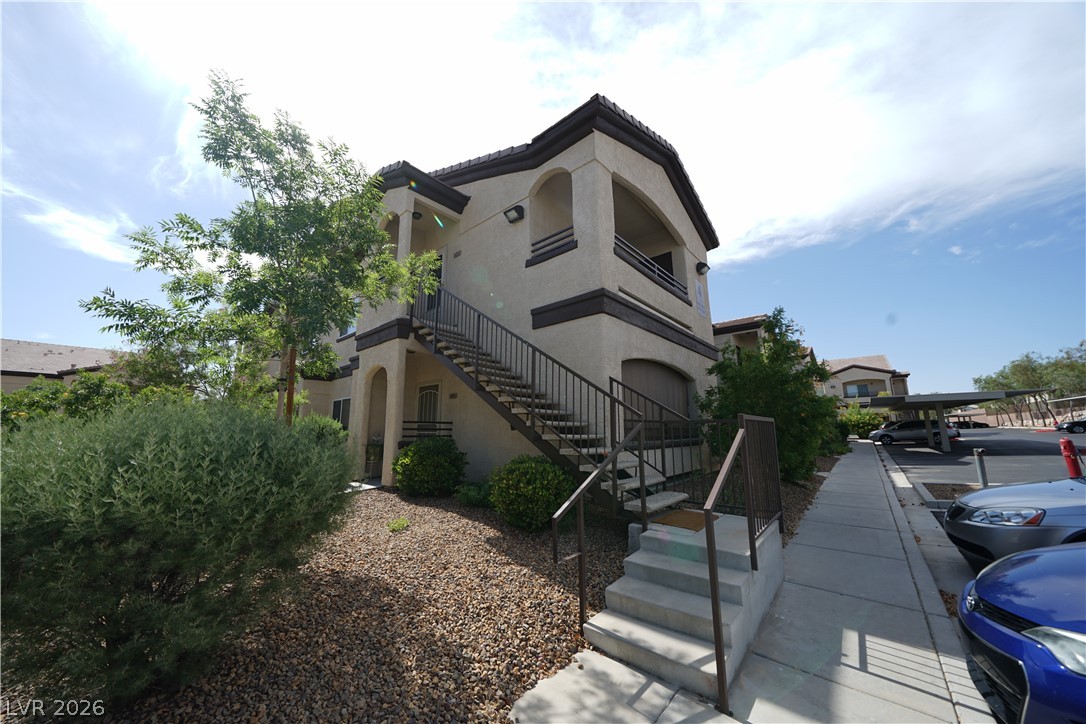 2291 West Horizon Ridge Parkway 4220 — photo