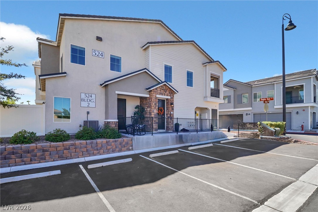 524 Shophia Skye Street 226 — photo