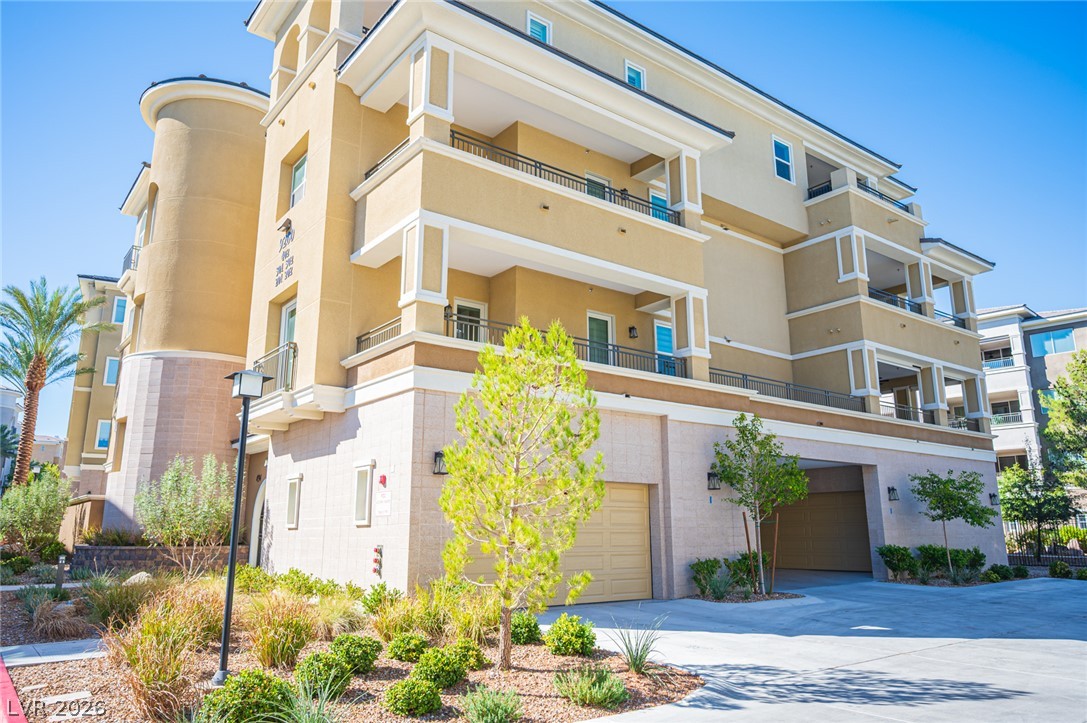 9200 South Las Manaitas Avenue Unit 202 — photo