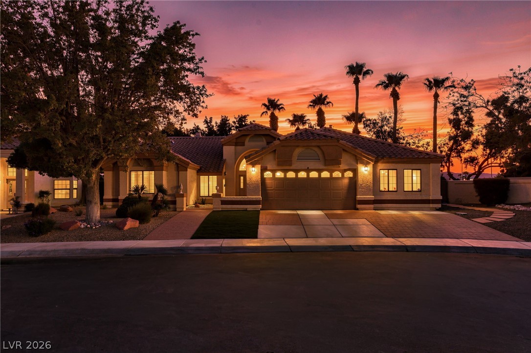 2433 Chatfield Drive — photo