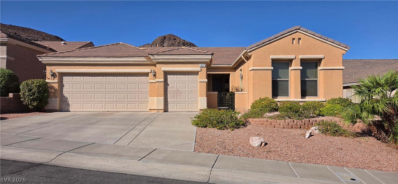 2057 King Mesa Drive — photo