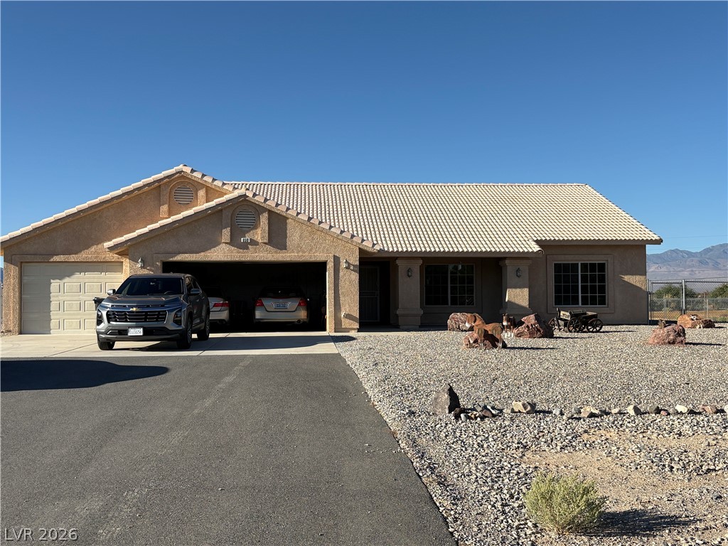 850 West Calvada Boulevard — photo