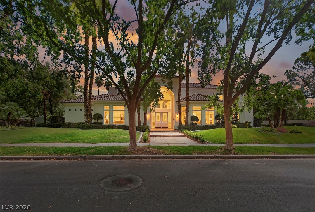 2202 Chatsworth Court — photo