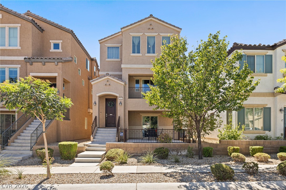 8944 Red Tapestry Court — photo