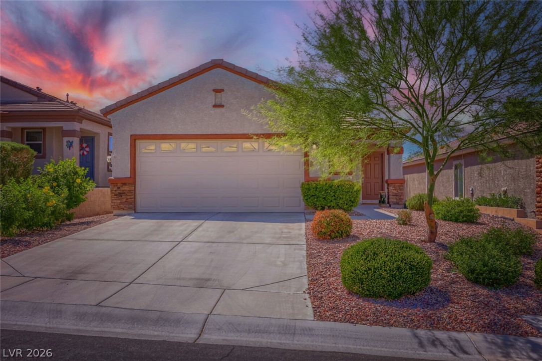 2347 Tranquil Moon Street — photo