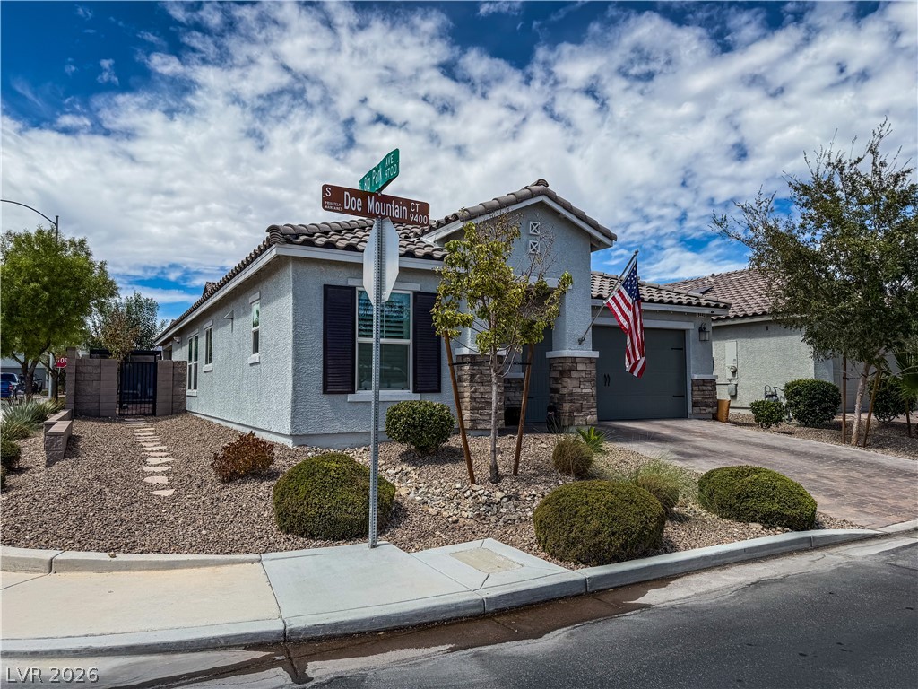 9445 Doe Mountain Court — photo