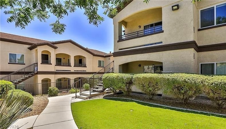 2291 West Horizon Ridge Parkway 5228 — photo