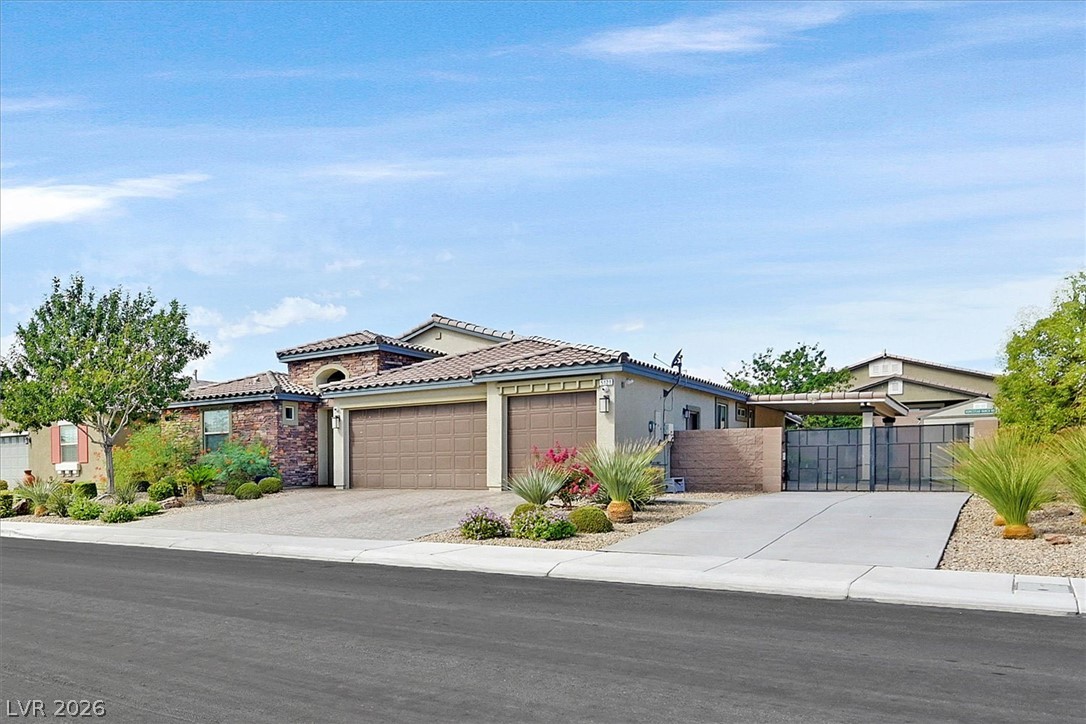 5121 Royal Indigo Street — photo