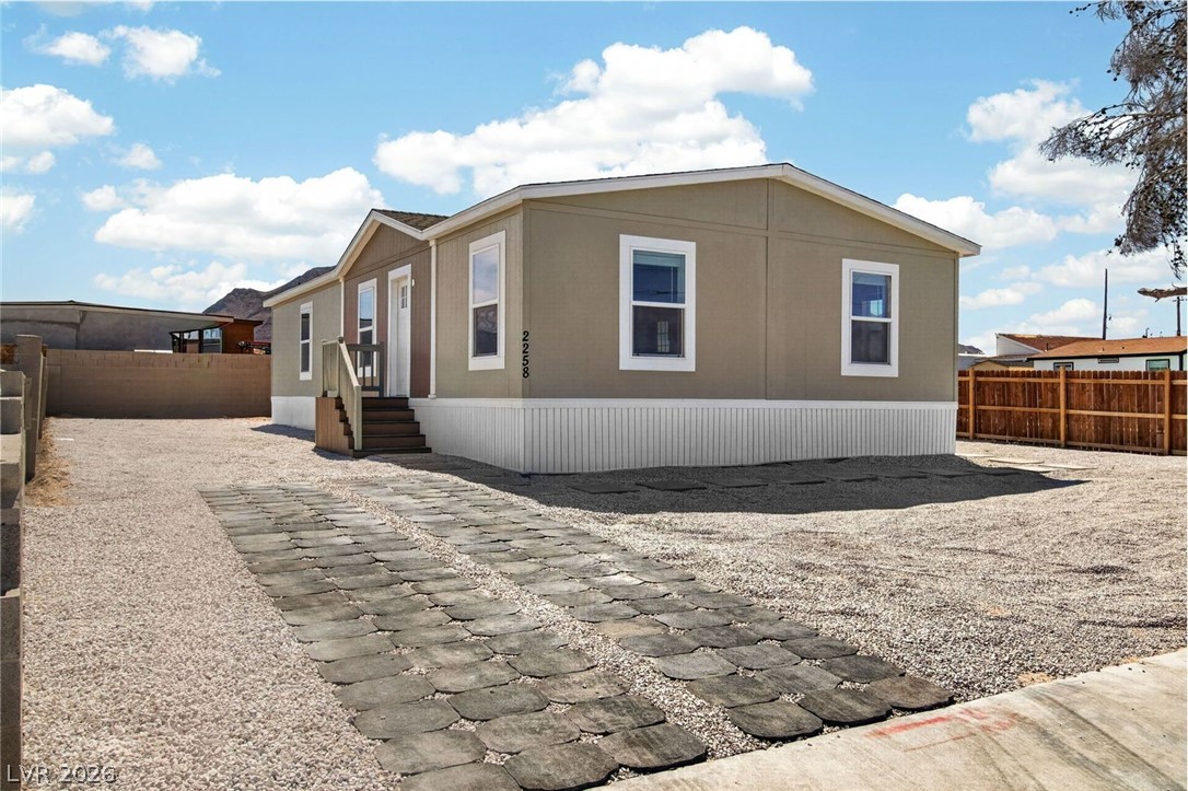 2258 Toiyabe Street — photo