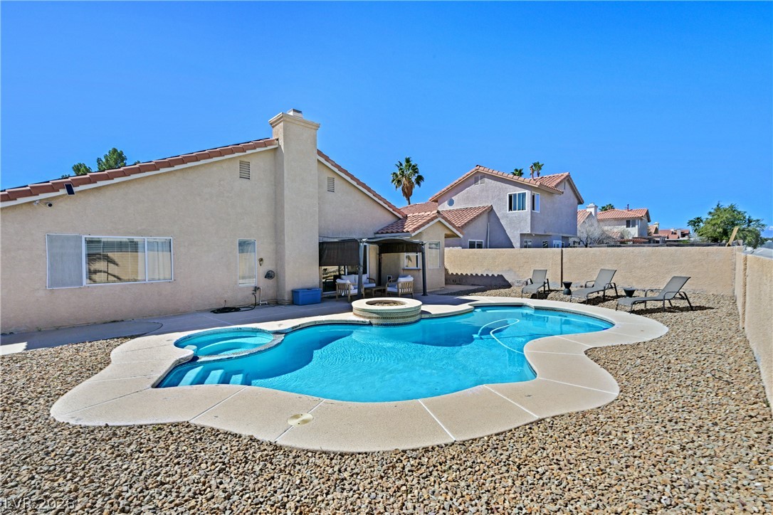 1828 Escondido Terrace — photo