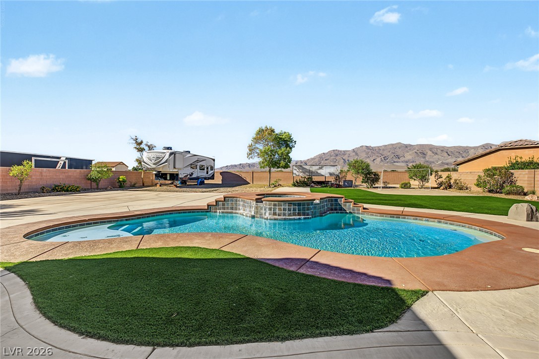 5528 Ambrosia Stream Avenue — photo