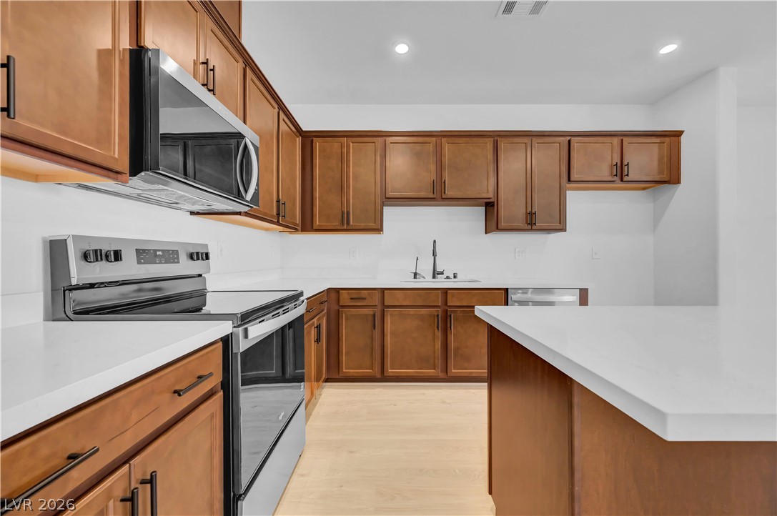 1948 Hydrangea Place — photo