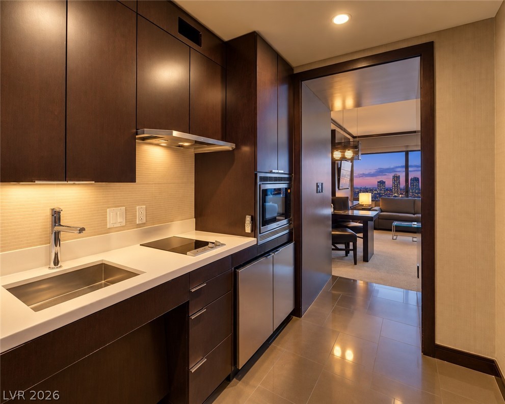 2600 Harmon Avenue 16011 — photo