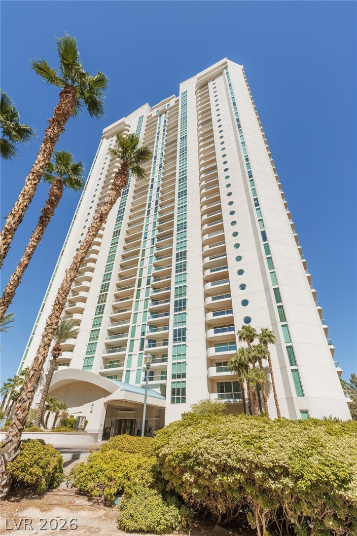 2777 Paradise Rd 3302 — photo