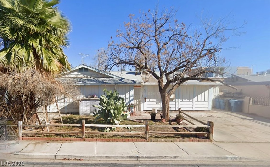 428 Bolsa Drive — photo