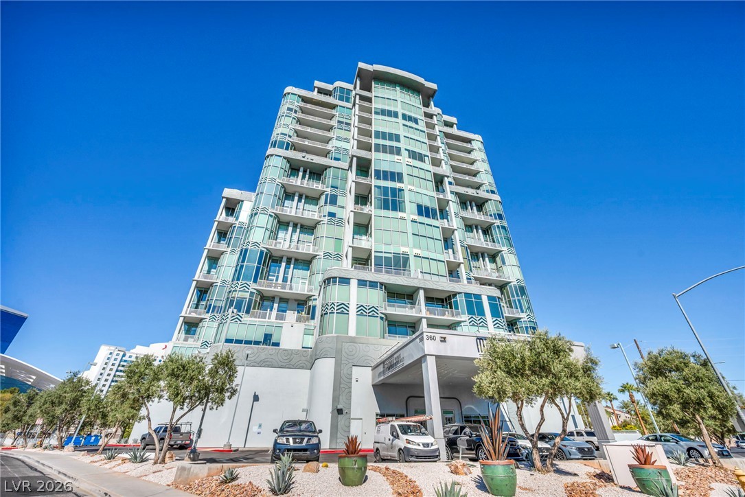360 East Desert Inn Road 509 — photo
